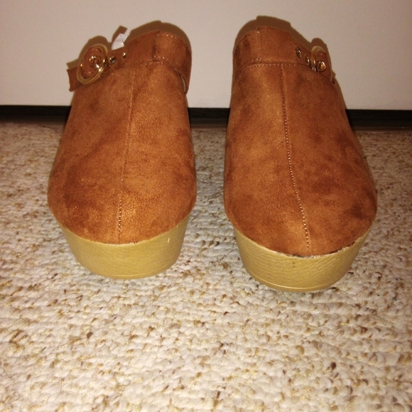 NY&C clogs size 7 NWOT - Picture 2 of 8